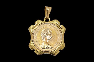 Colgante con Libra Reina Isabel II 1982