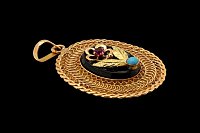 Medalha Oval Flor Ónix Turquesa Zircónia Rosa